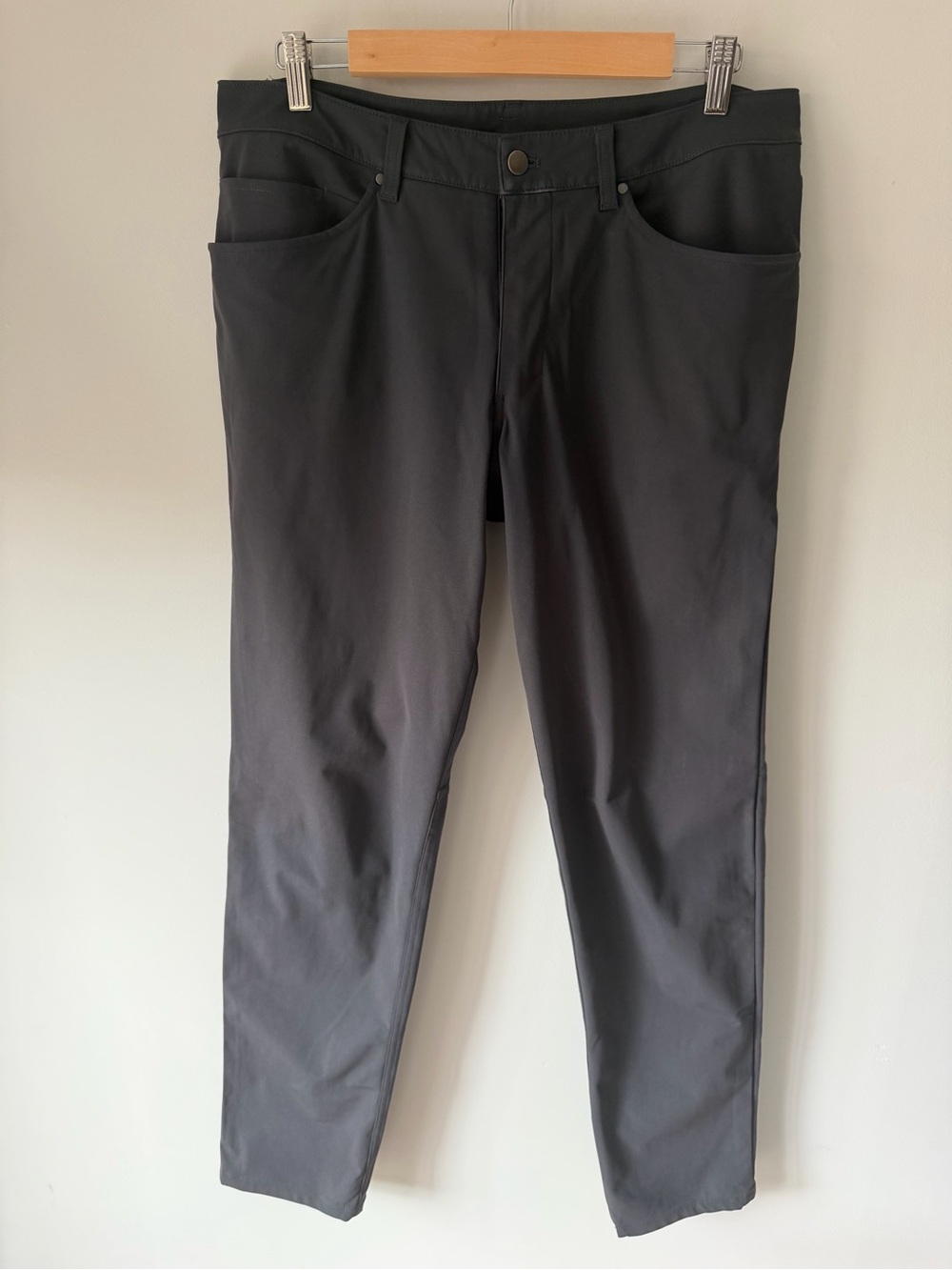 lululemon Men’s ABC 5-Pocket Warpstreme Pants Obsidian 33x34